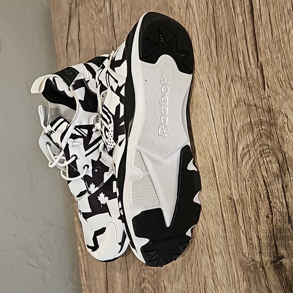 Reebok FuryLite Patterned Sneakers - Picture 4 of 4